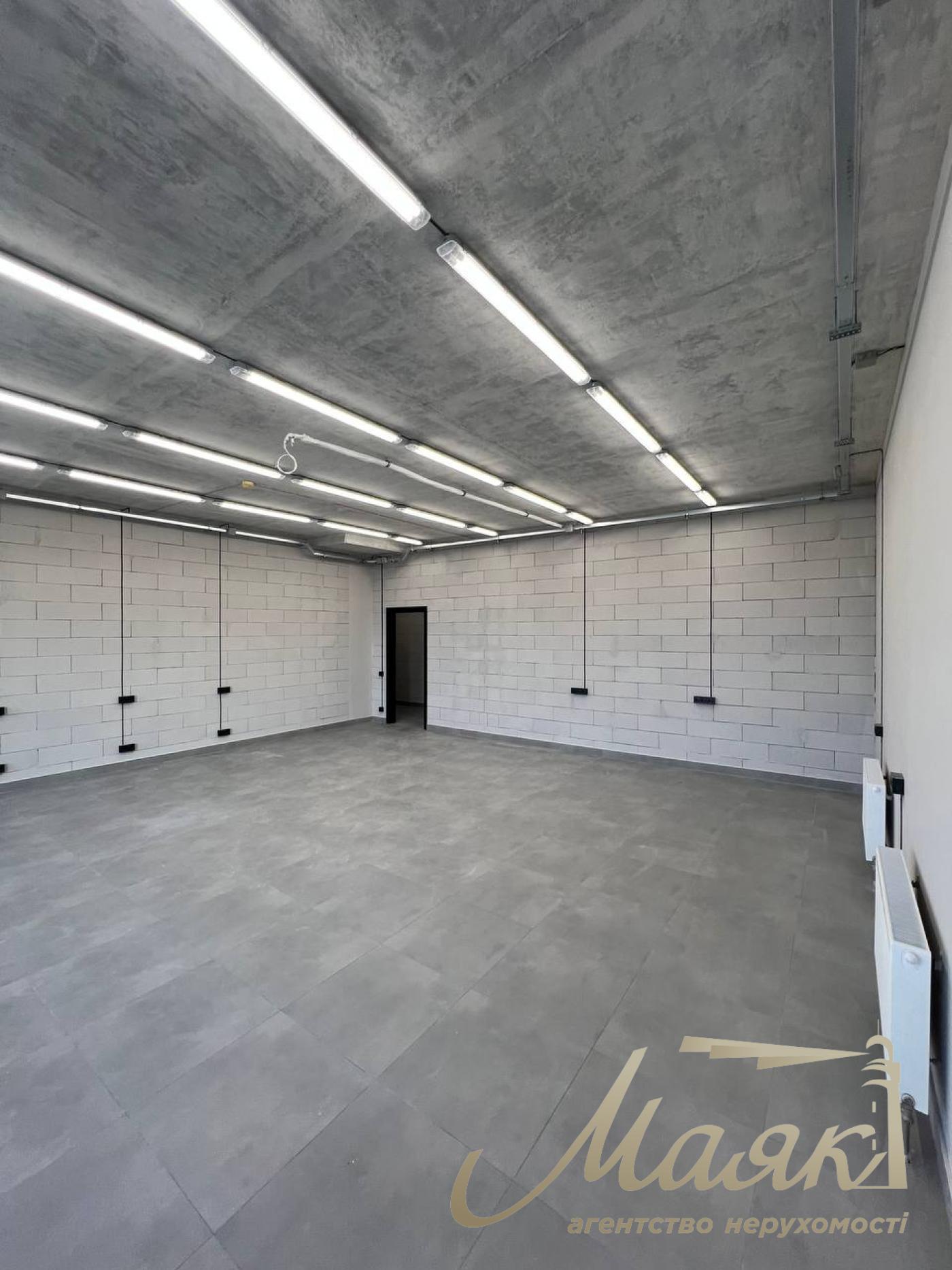 Оренда офісу 375м2 в БЦ Графіт, вул.Степана Бандері, Оболонський район.