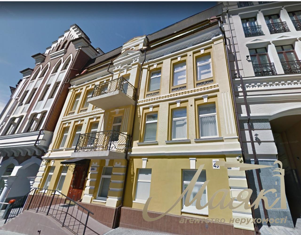 Stylish office building for sale in the elite microdistrict "Vozdvizhenka" Podil, Center, Kyiv