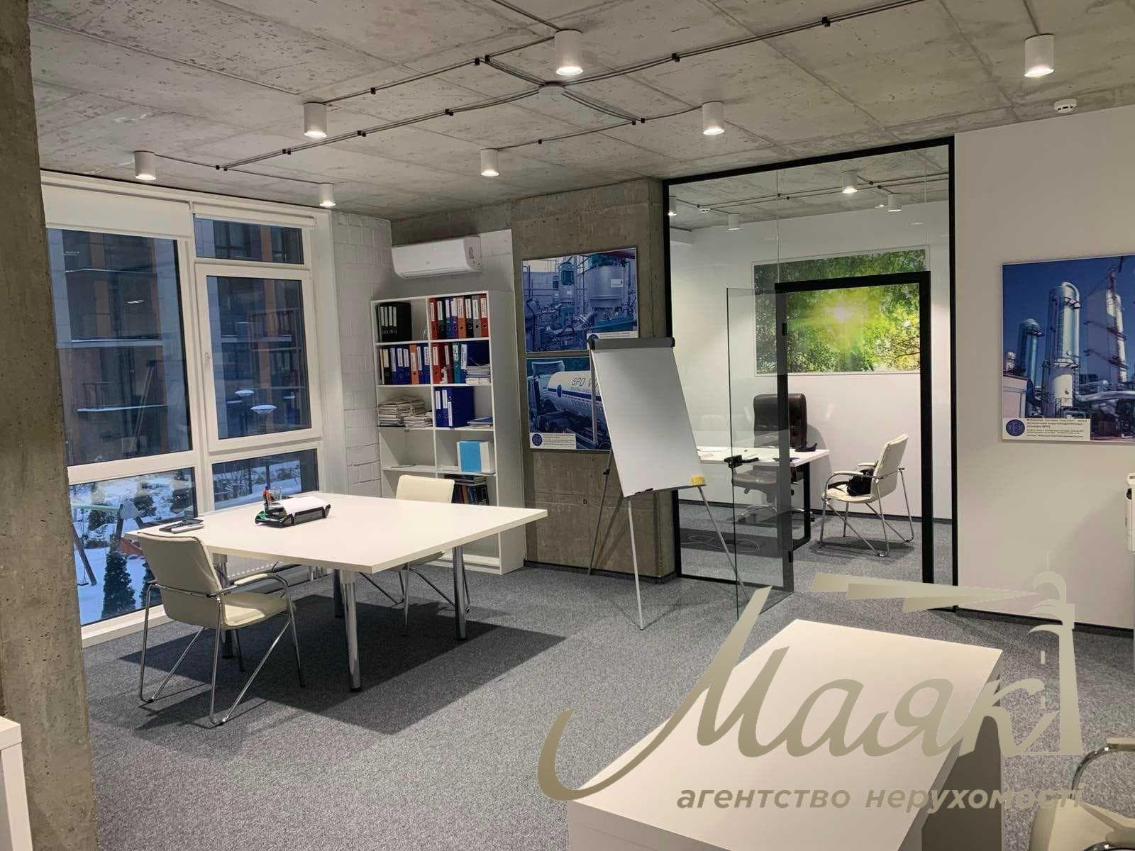 92 m² Office Space for Rent in the "French Quarter 2" Residential Complex