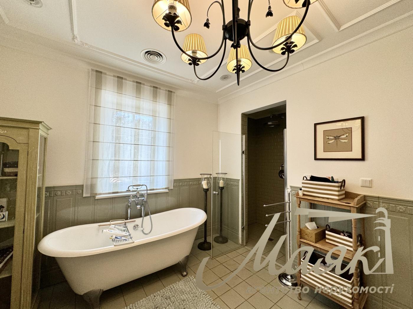 Sale of a house with access to the Dnieper, Damba, Koncha-Zaspa, Kozin