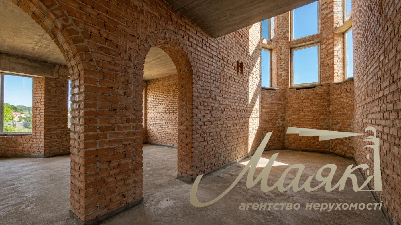 Продаж 2х поверхового будинку 220м2 в с. Кременище, вул. Грушевського, Києво-Святошинський район, Київська область.