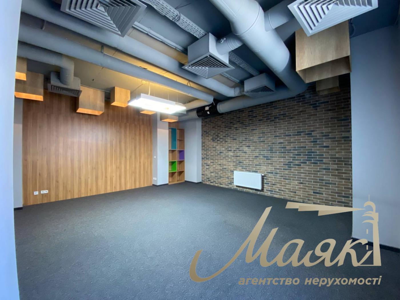 Аренда офиса 648 м2 в БЦ на Дорогожичах, возле метро