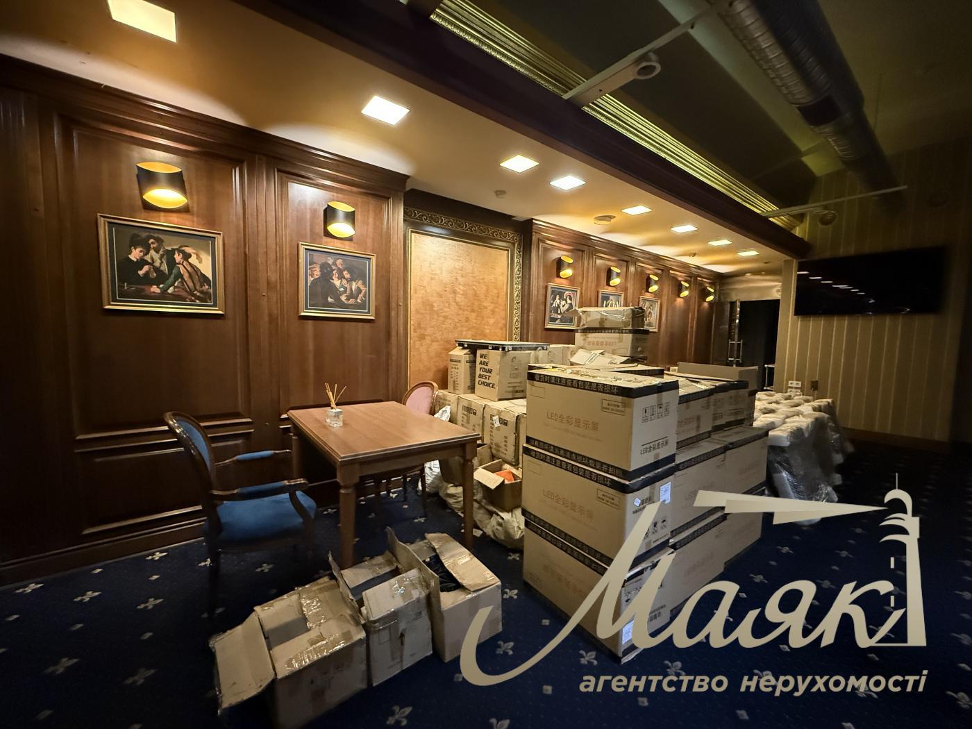 Sale of facade premises on Mirnoho Panasa Street, Pechersk, Kyiv