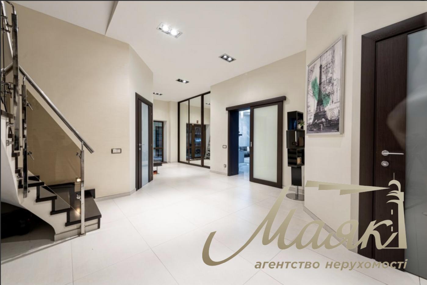 Аренда 2-х этажного дома 321м2 + гостевой дом, Остров Водников, Голосеевский район