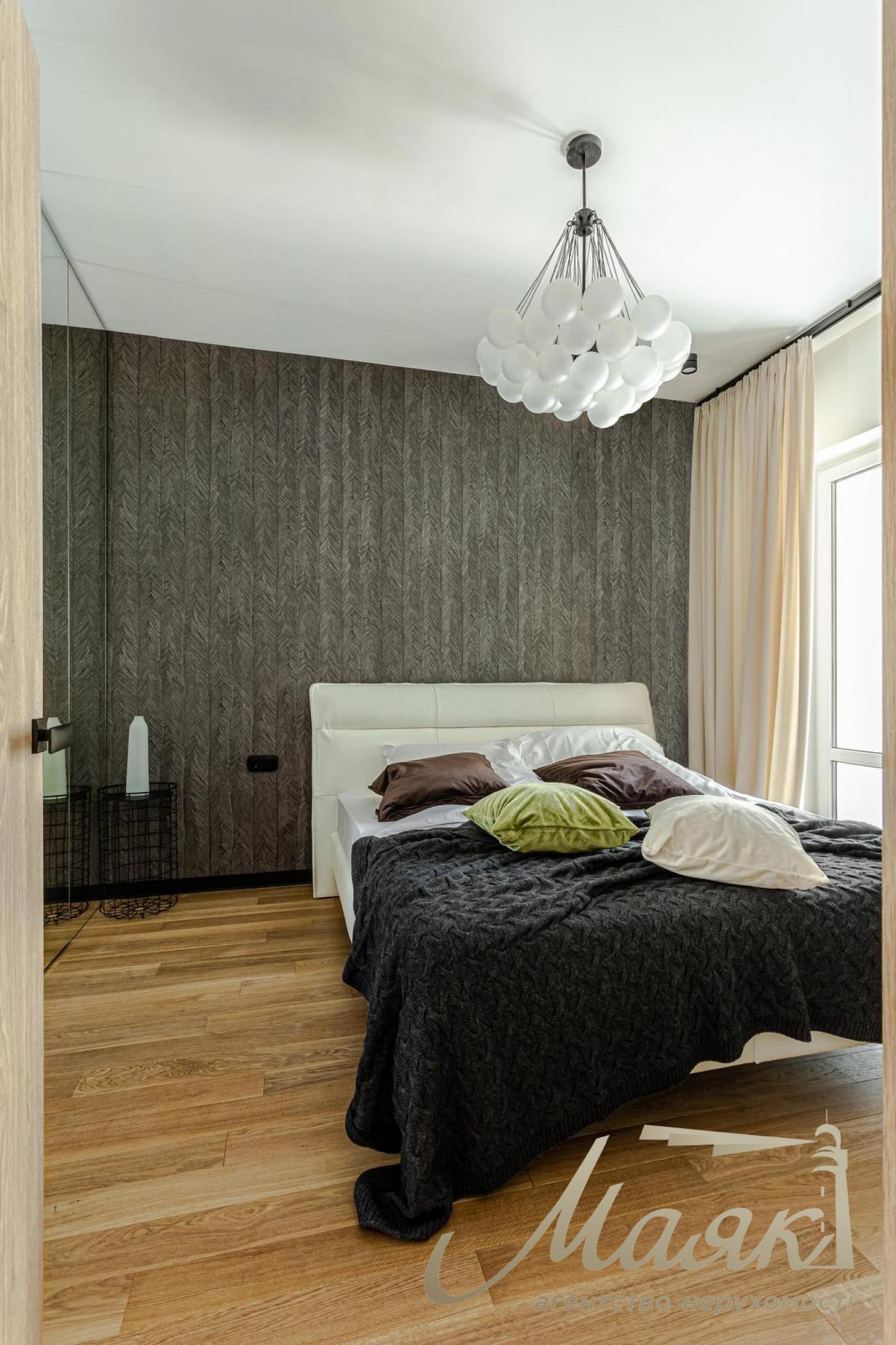 Продаж 2-кімнатної квартири ЖК Бульвар Фонтанів