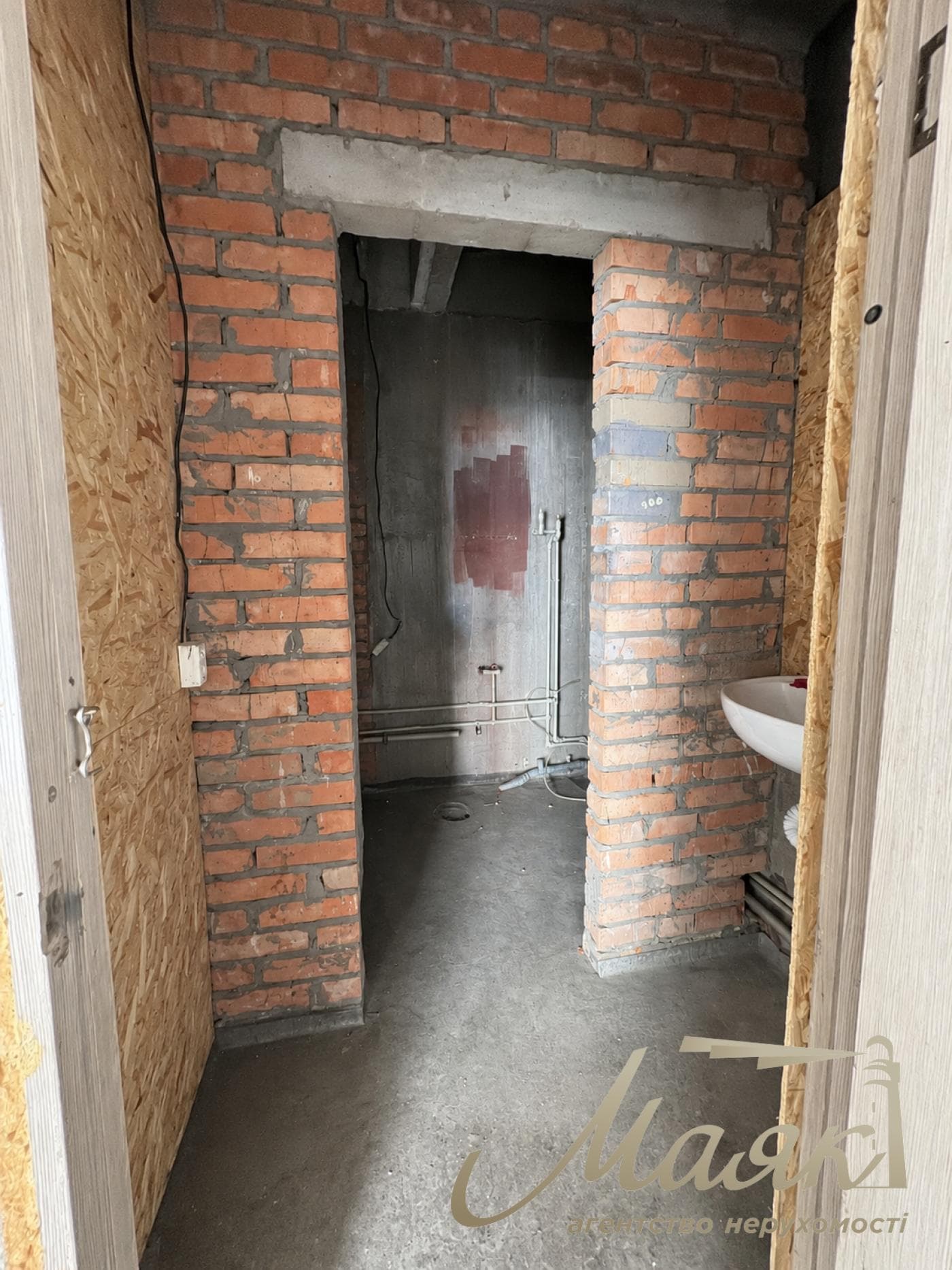 Продаж фасаду 215м2, Новопечерські Липки, Драгомирова, 20А