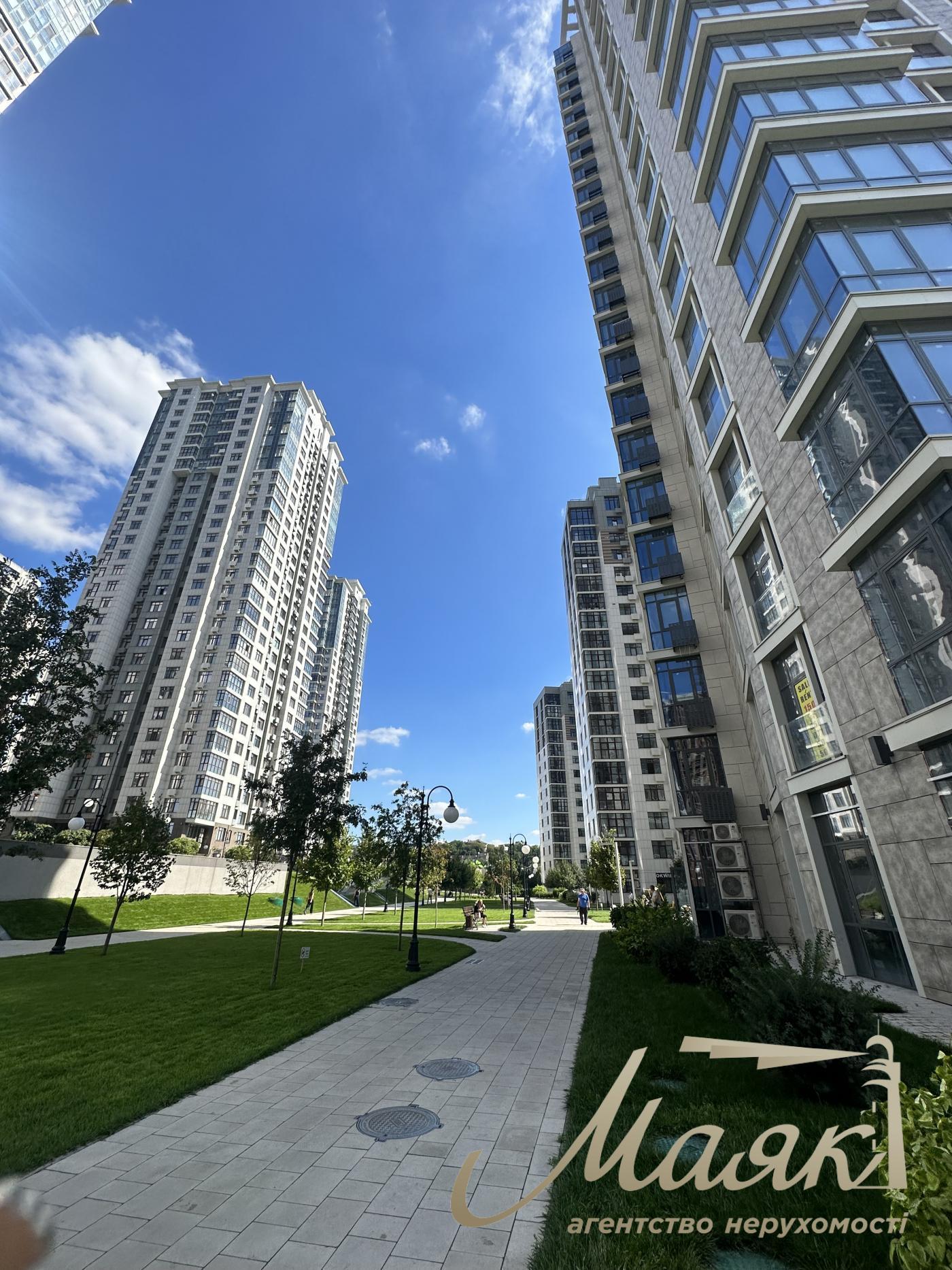 Продаж 4-х кімнатної квартири, 155 м2 в ЖК Новопечерські Липки Драгомирова