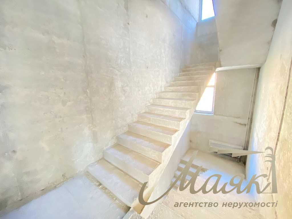 Аренда коммерческого помещения 2 200м2 ул.Протасов Яр 10, Соломеснкий район.