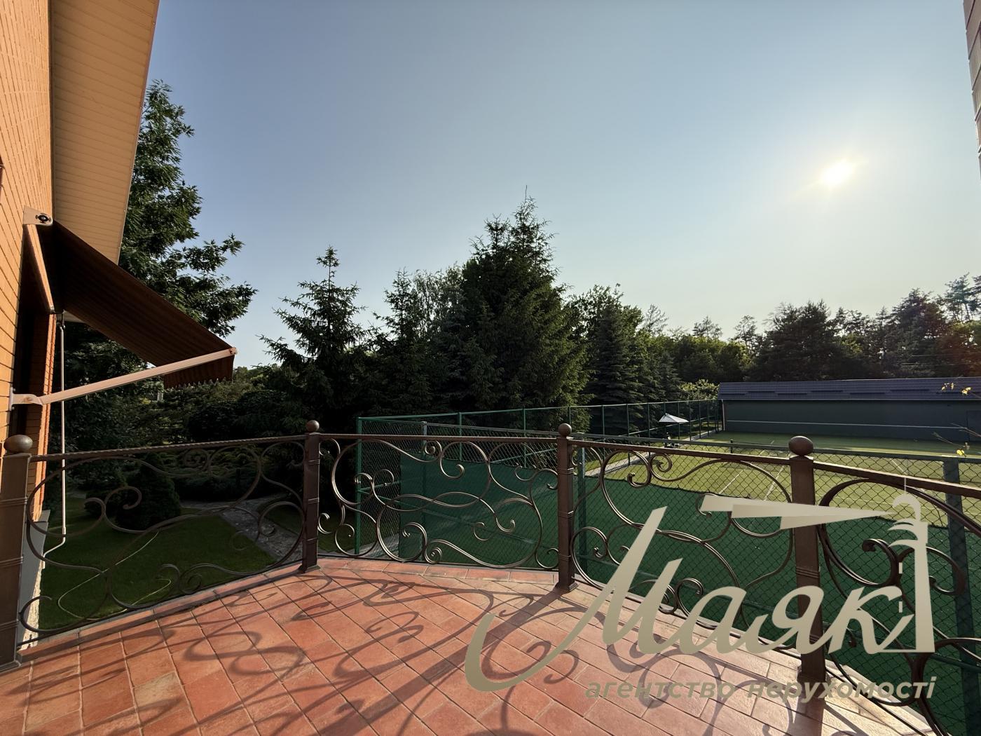 Оренда будинку 400 кв.м з тенісним кортом, великою зеленою територією | Бориспільський район| с.Гора