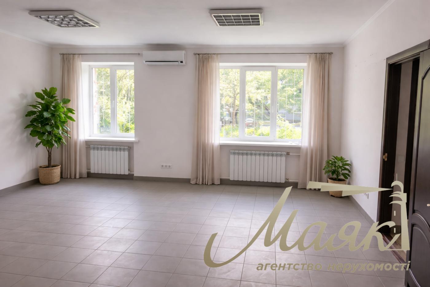 Продажа фасадного коммерческого помещения 89м2 в проходном и перспективном месте — поворот на ЖК «Комфорт Таун».