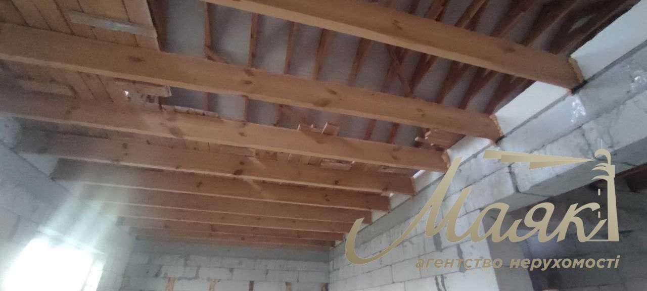 For sale house 160m2 in village Hotov, 5 km from Kiev, Kiev region, Obukhiv direction.
