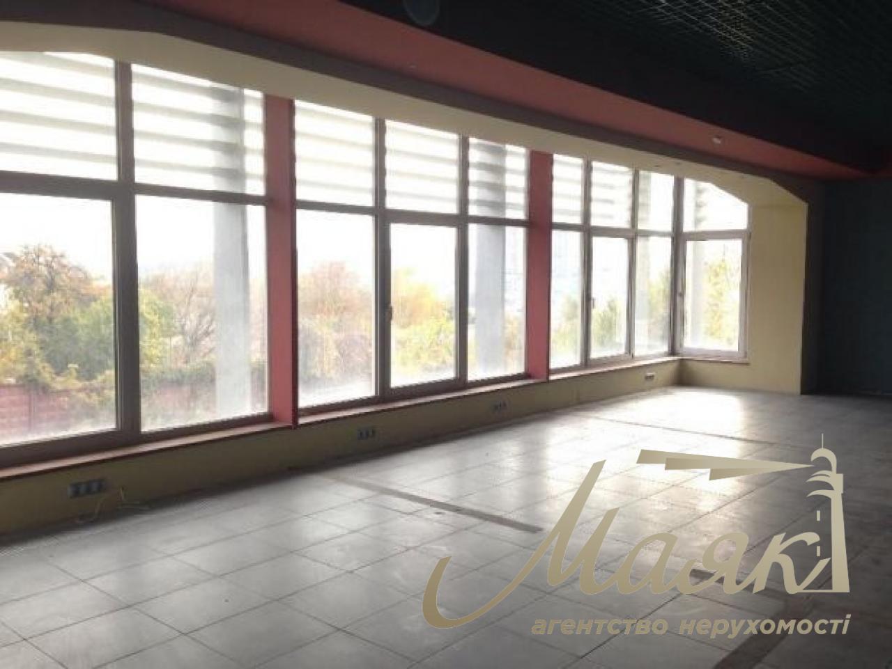 Sale of office building in a picturesque area! Verkhnegorskaya street. Center. Kyiv