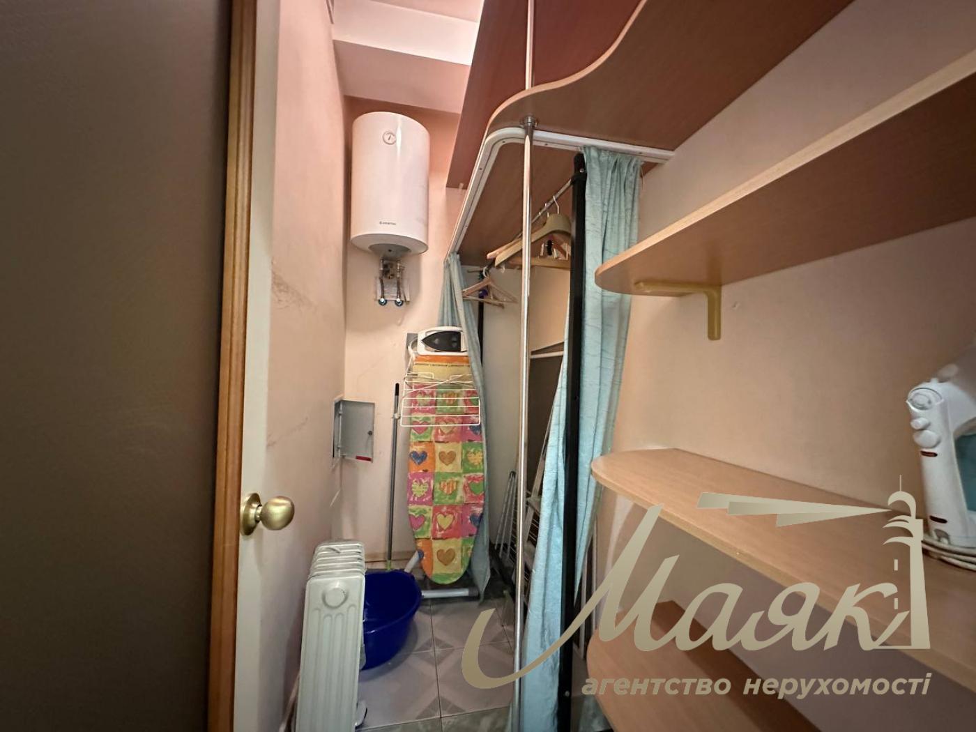 Оренда дворівневої квартири по вул.Верхогляда/Драгомирова 4, Печерський район.