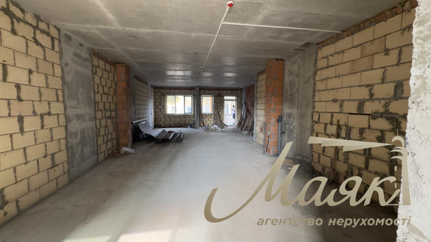 Аренда фасадного помещения 90 м2 в ЖК Нивки Парк
