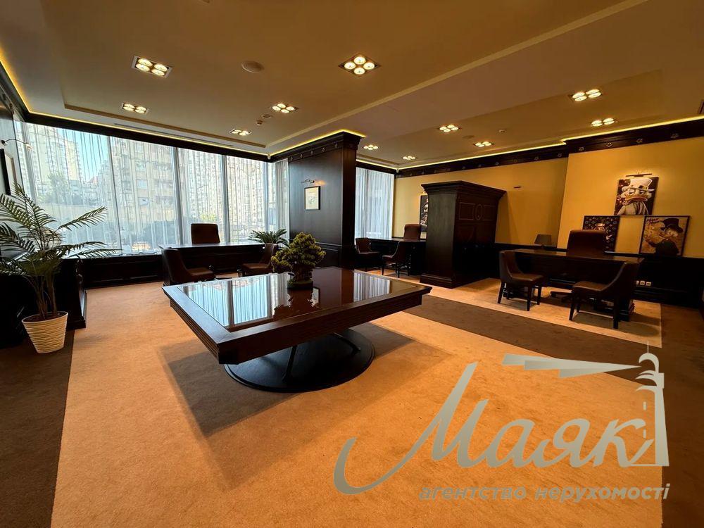 Office space for rent 120 m2 in Obolon Residence Minskskaya Residential Complex