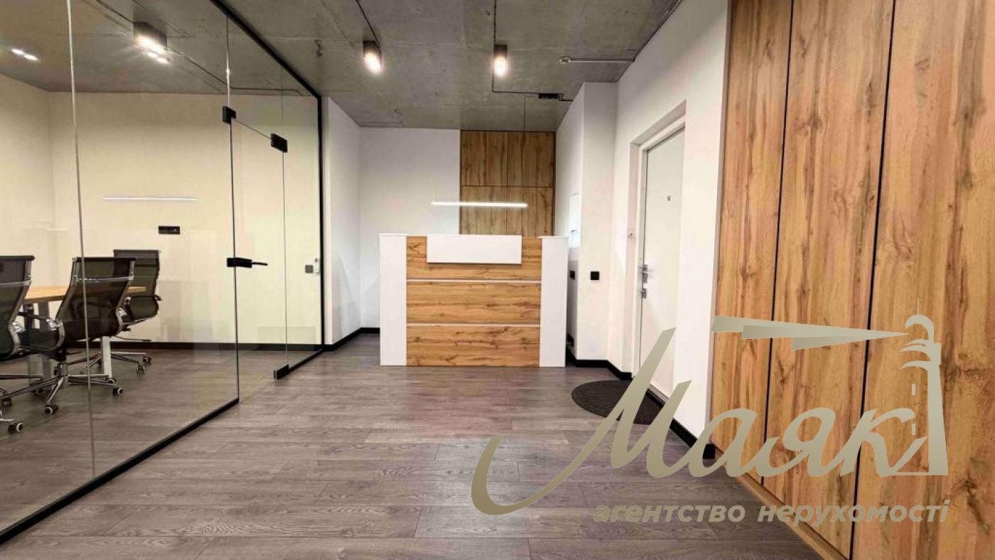 Аренда офиса 160 м.кв. Львовская площадь, Шевченковский р-н
