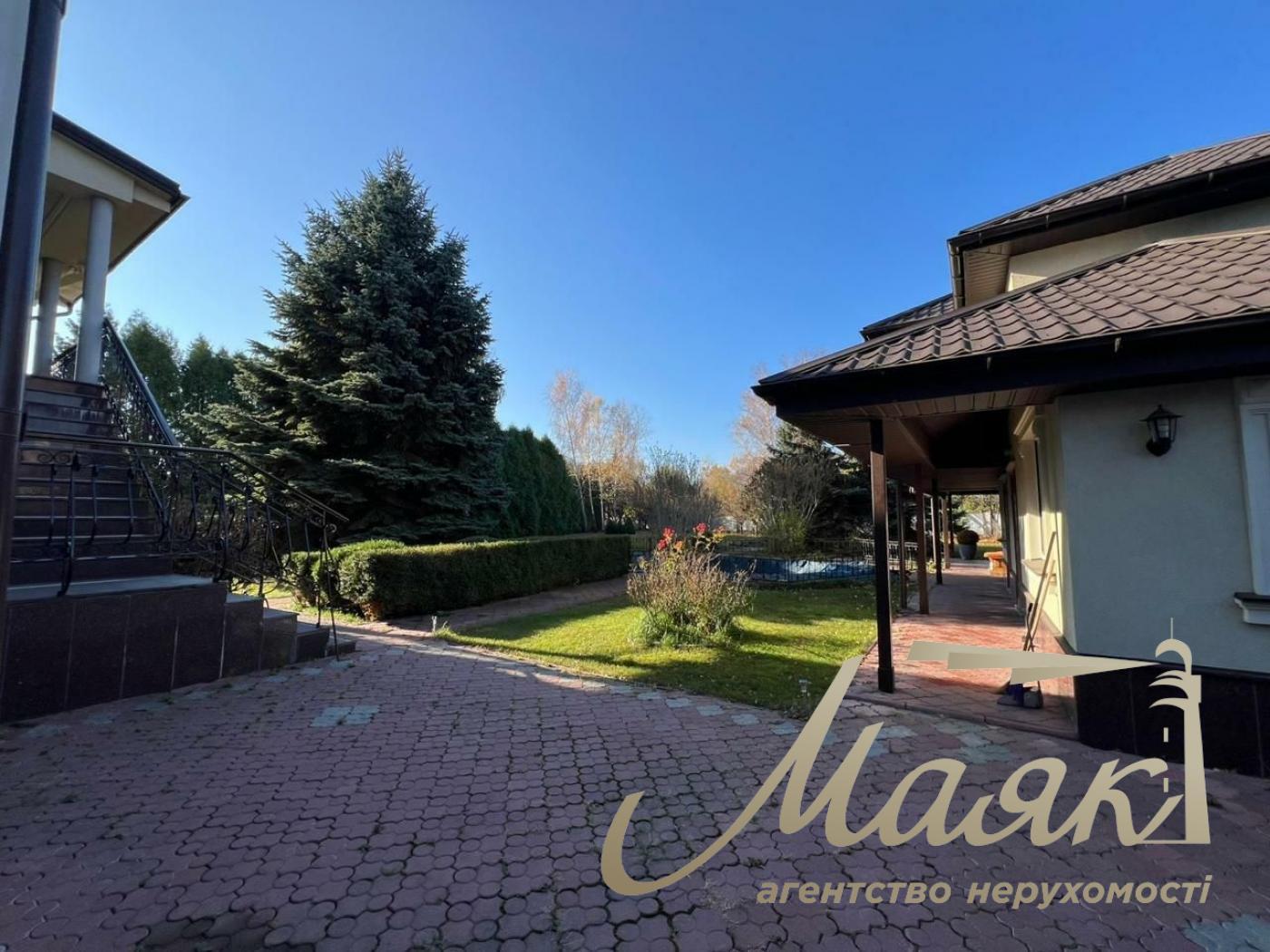 Продаж будинку в Золотих Воротах з виходом на річку. с. Козин