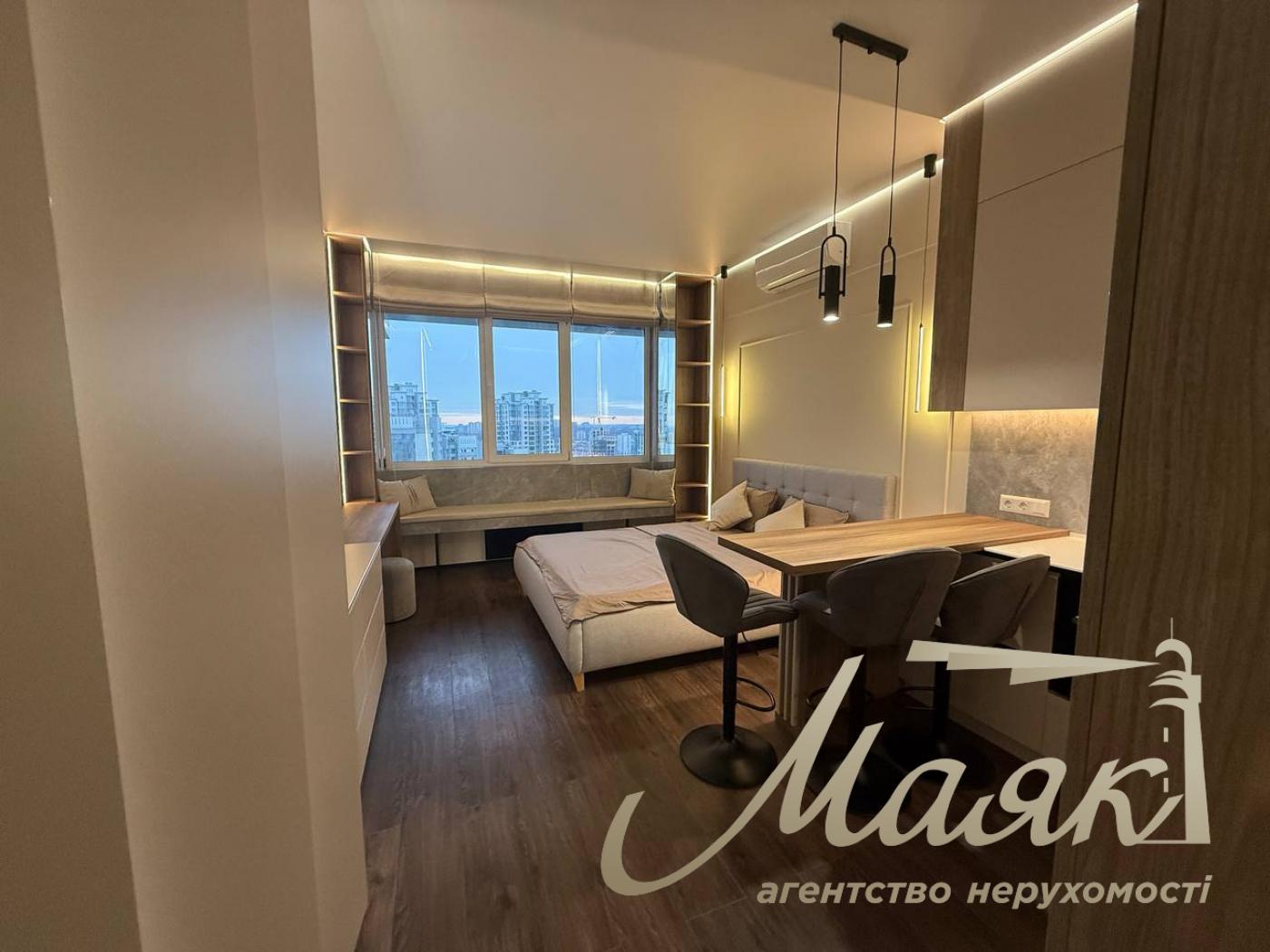 Sale of studio apartment in residential complex Delmar, Dragomirova st.