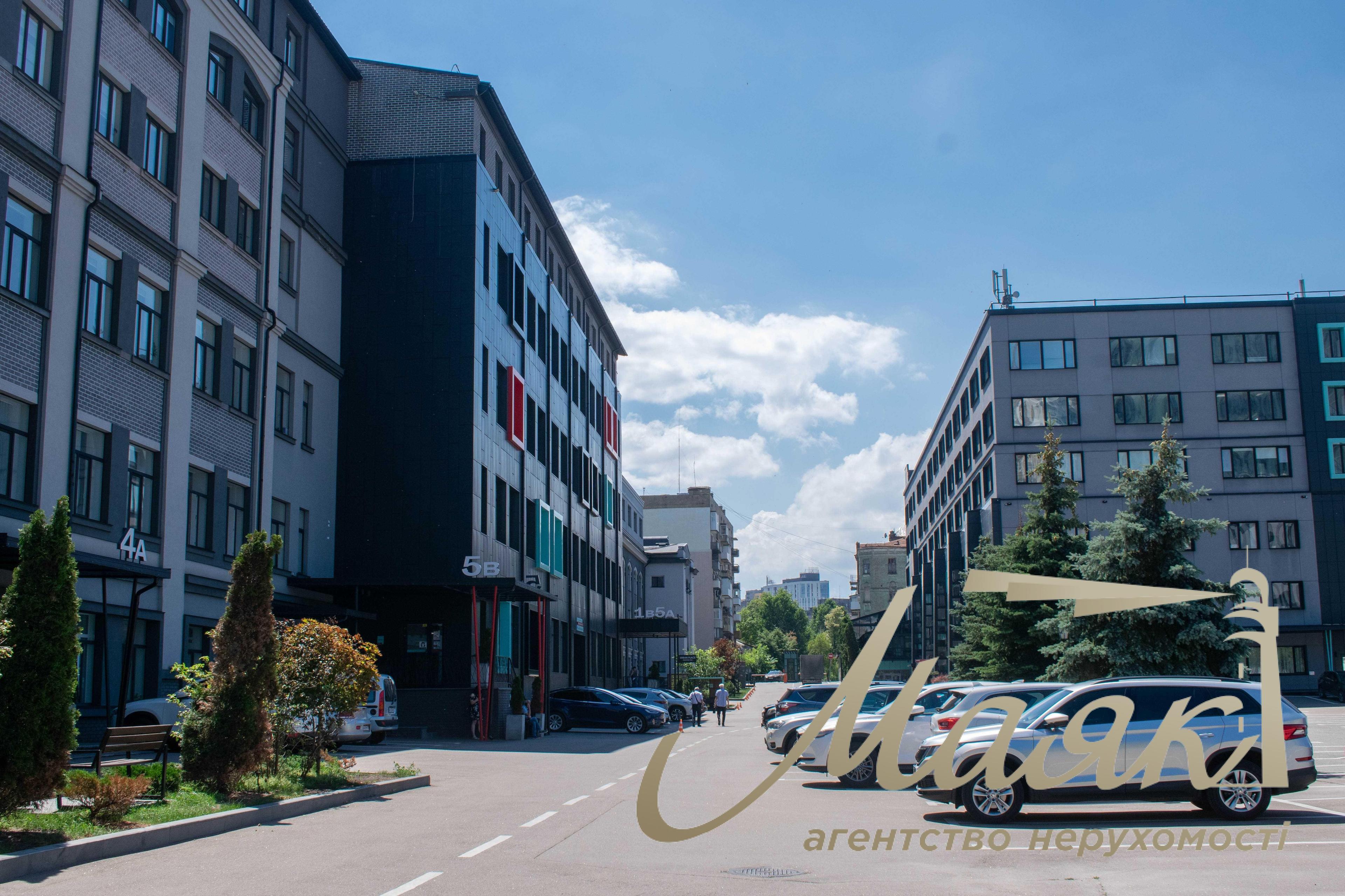Office for rent 165m2 in BC Business City, Pimonenka 13
