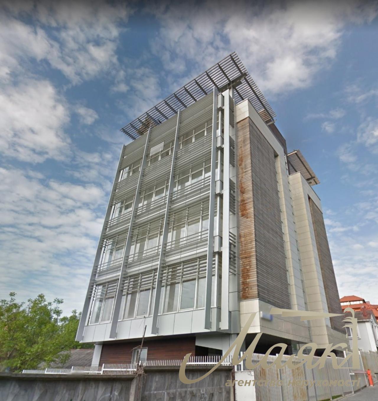 Sales of office space in a picturesque area! St. Verkhnegorskaya. Center. Kyiv