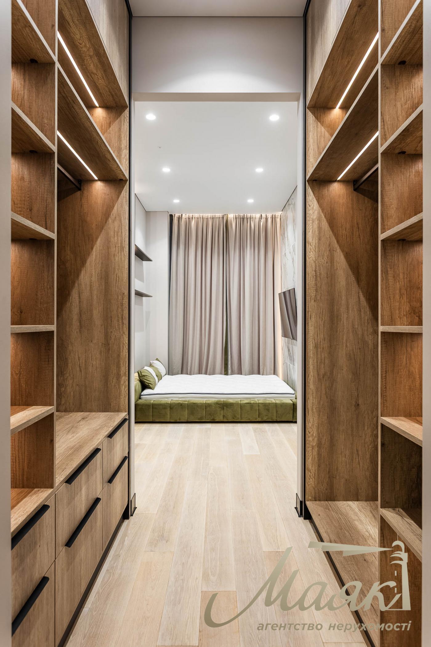 Продажа видовой 1-комнатной квартиры 65 м2 в клубном доме Hidden, ул. Садово-Ботаничная, Печерский р-н