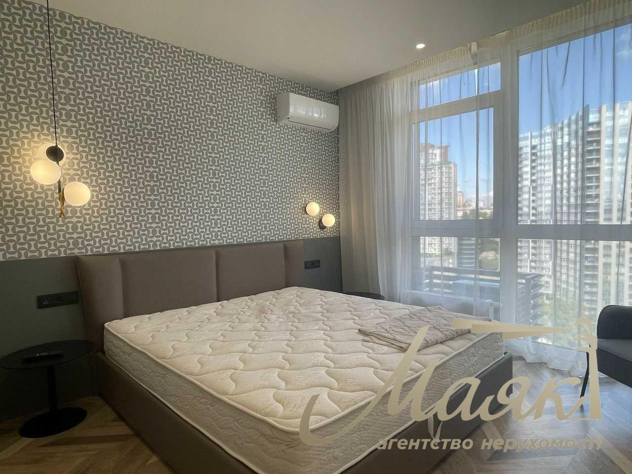 Продаж квартири 86м2 у ЖК "Французький квартал 2" вул. Джона Маккейна, 3а, Печерський район, Київ. Центр.