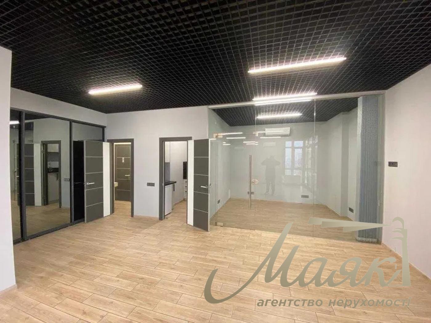 Оренда офісу 100м2, вул.Коновальця 36Е, Печерськ