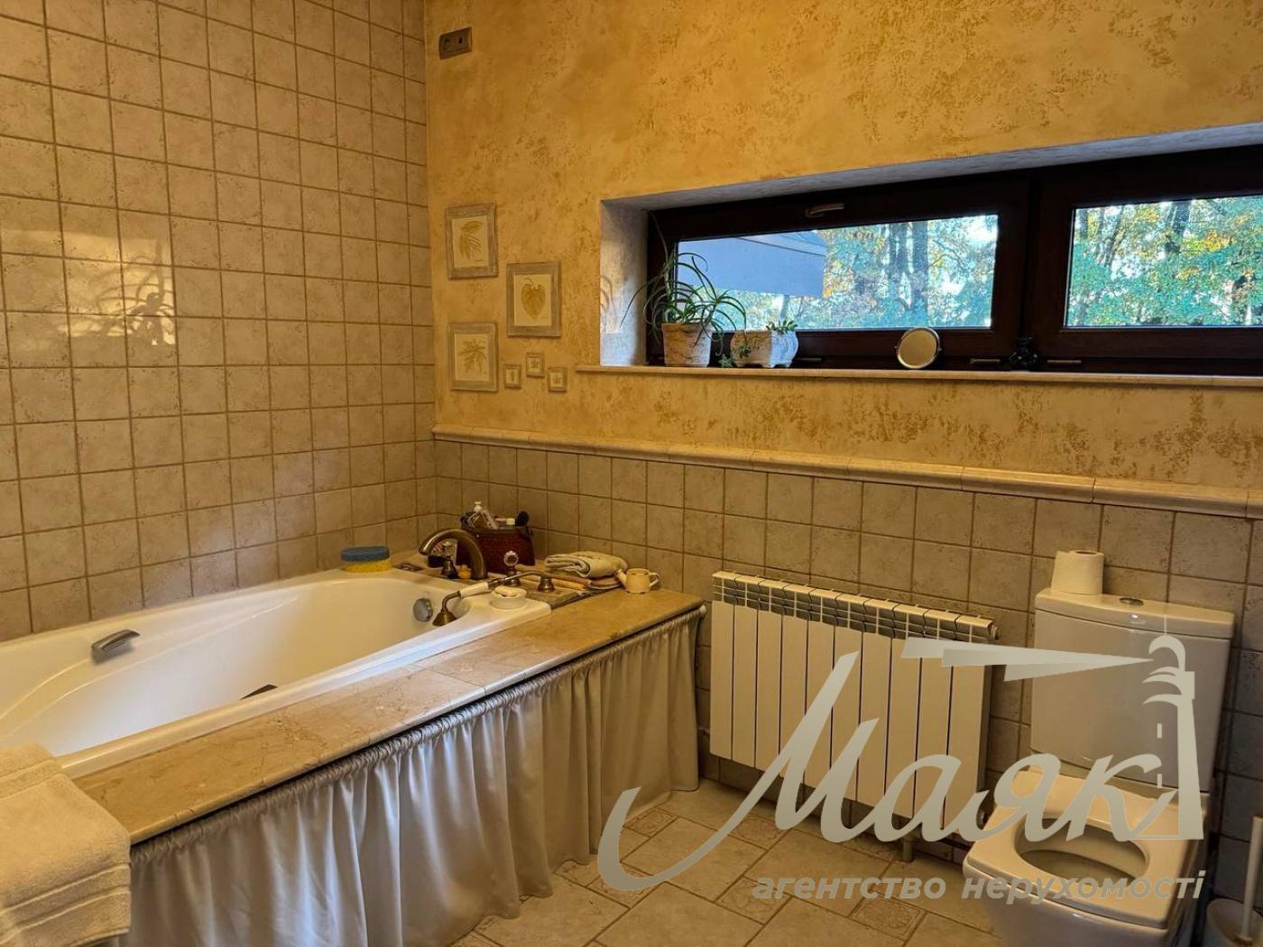 Оренда комфортного будинку 190м2 з ділянкою 20 соток у Музичах