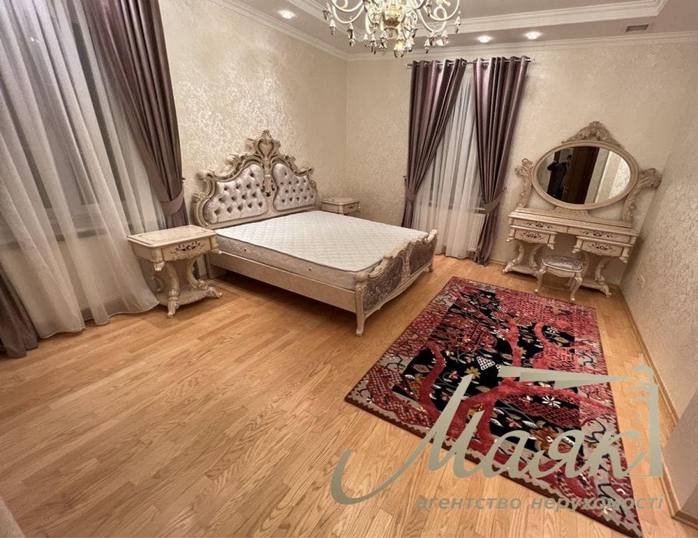 Оренда будинку площею 600 м² у Козині/Конча-Заспа, Обухівський напрямок, Київська область.