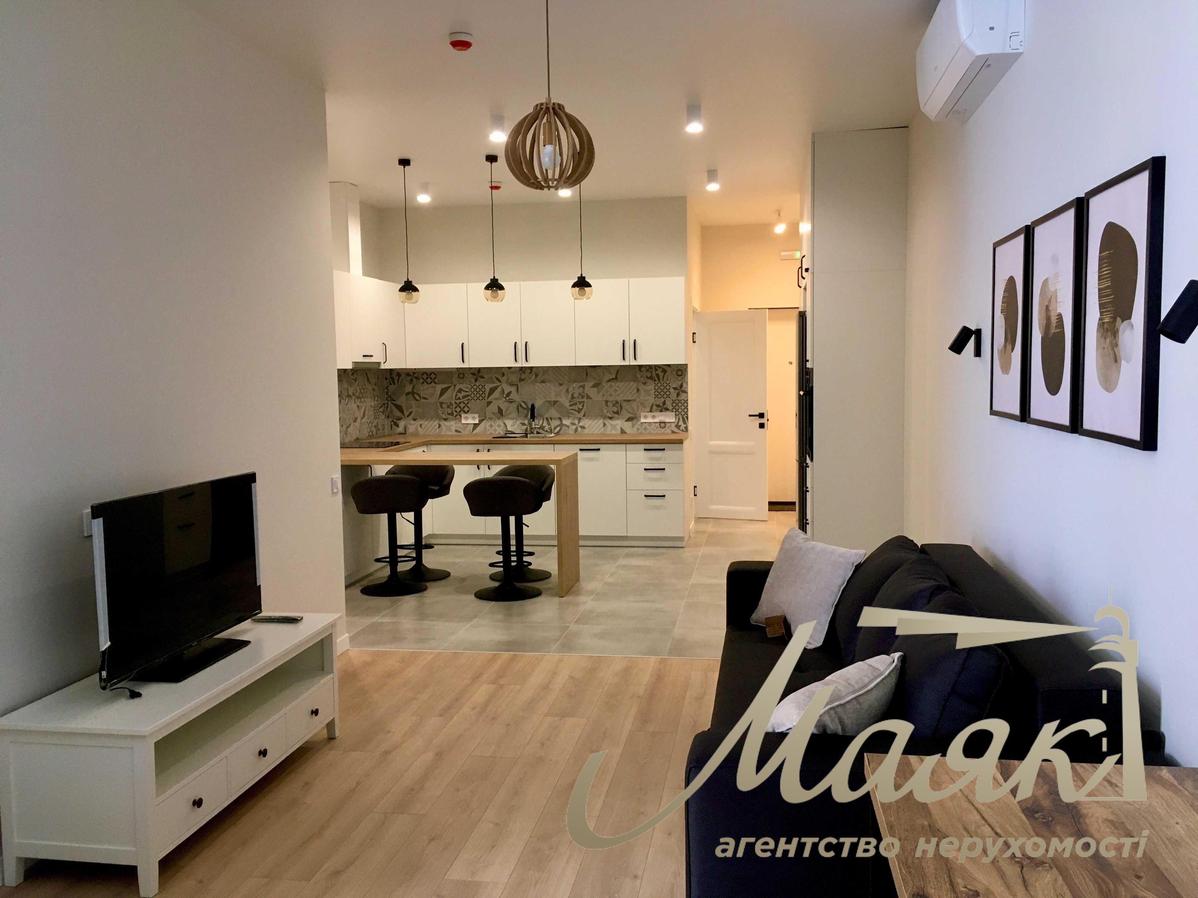 For sale 2-bedroom apartment in Business Class Residential Complex "Podil Plaza & Residence" Podilskyi