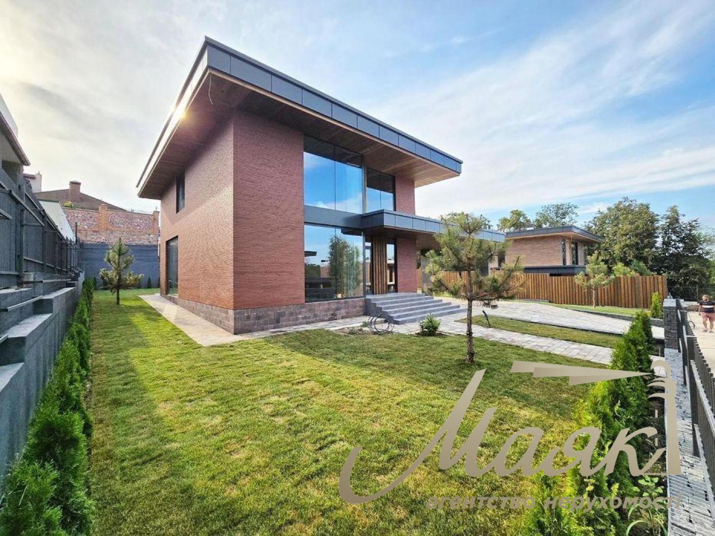 Sale of a house 220 m² in a closed KG, s. Lesniki, Obukhov district