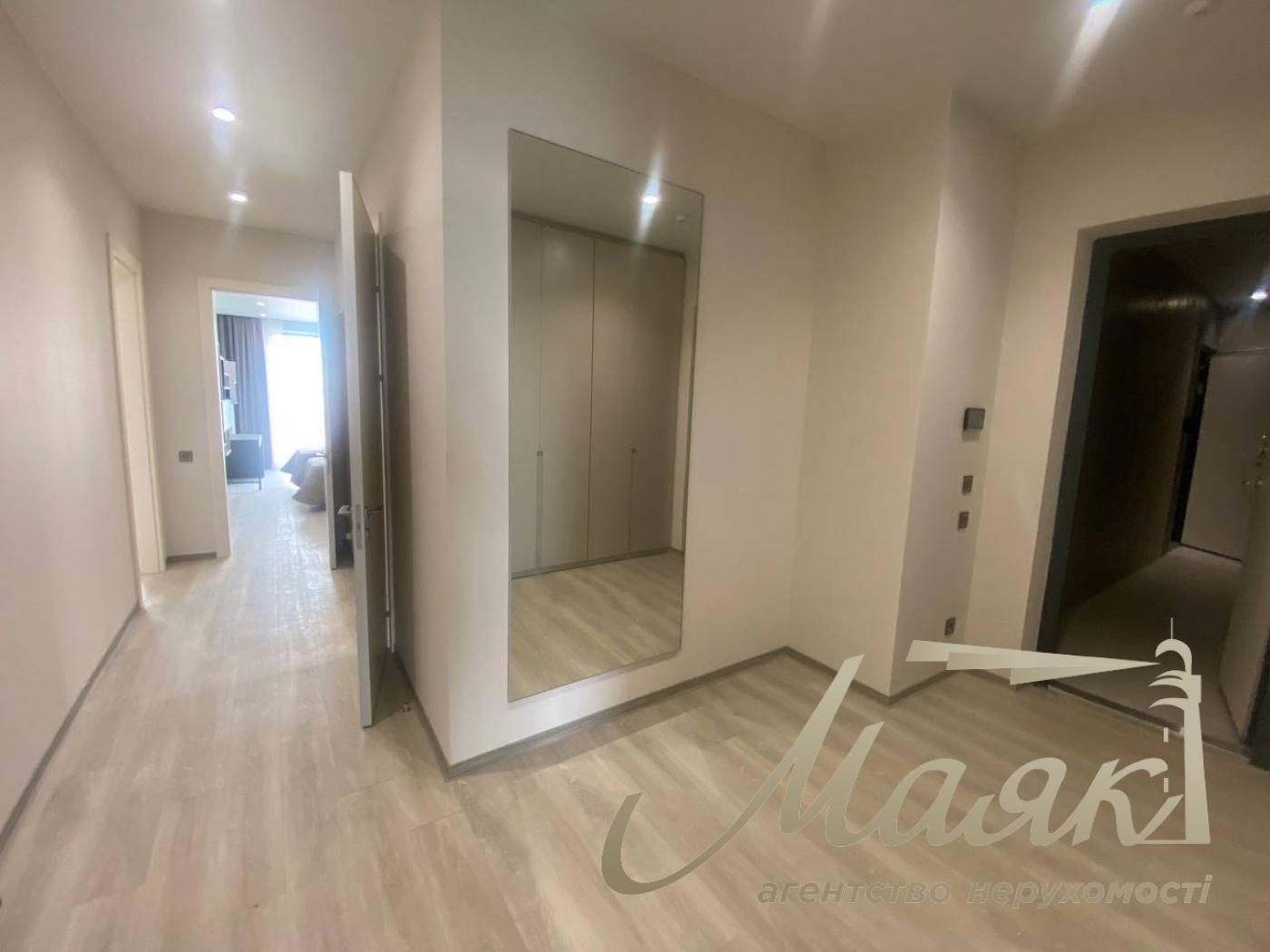 Rent of a 3-room apartment in the Atlantic residential complex at 118 Antonovich Street.