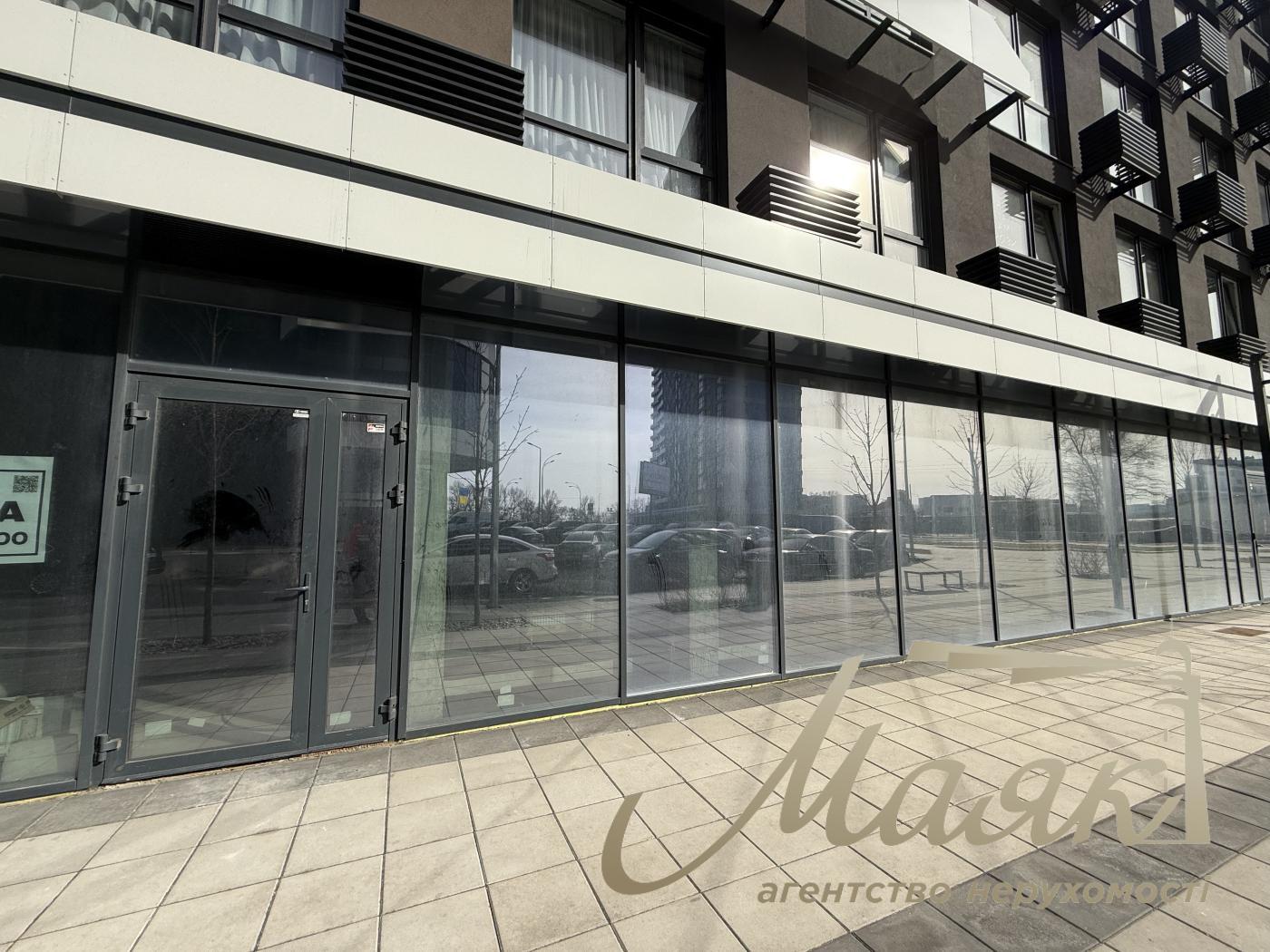 Rent of facade commercial premises of the Great residential complex, Prichalnaya St., 14