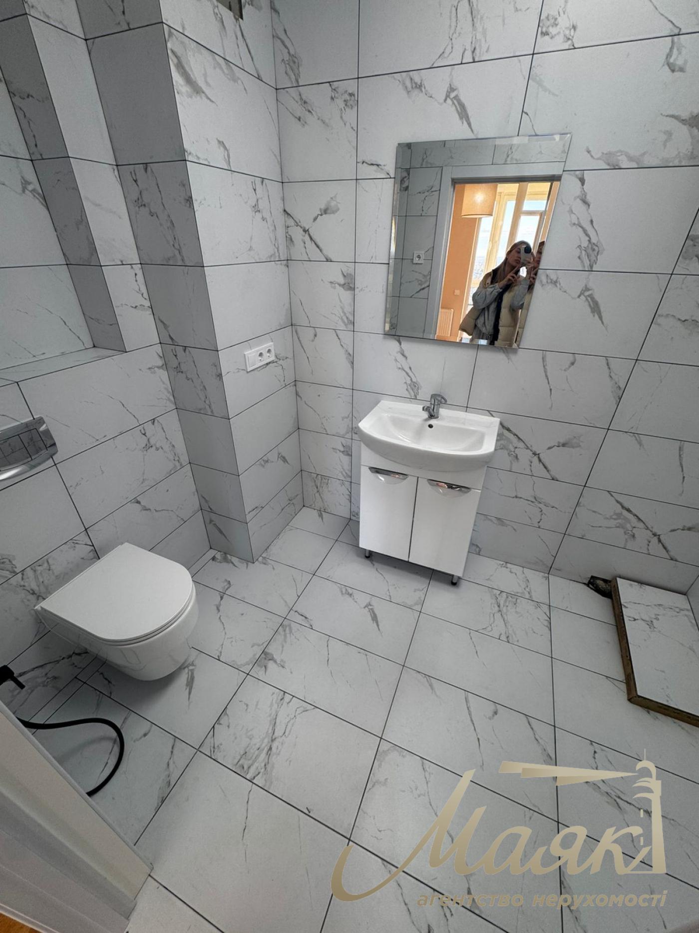 Аренда квартиры 54м2 под офис в ЖК Славутич, ул. Заречная, Осокорки, Киев