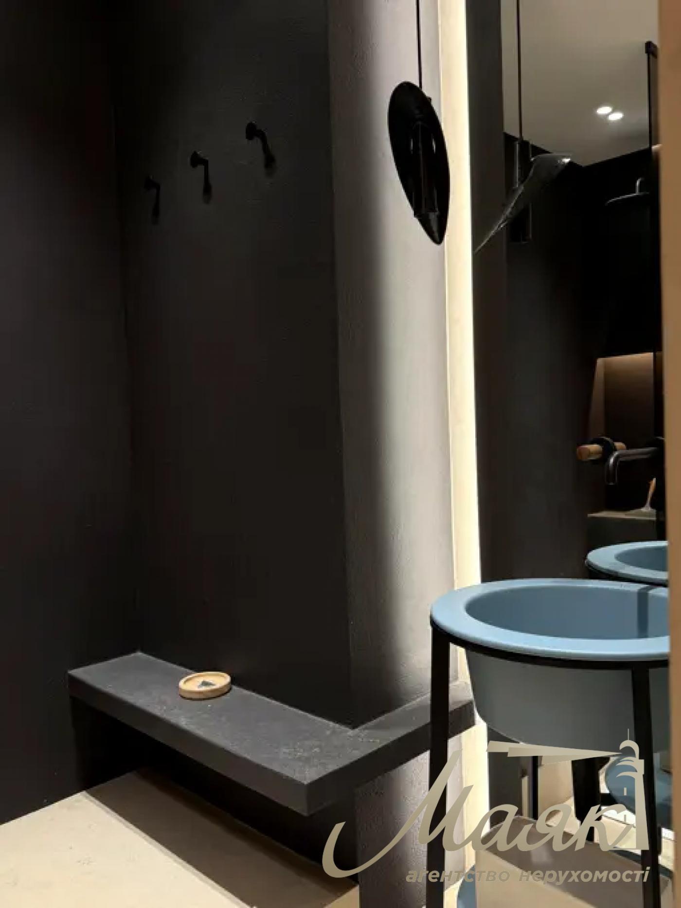 Оренда 3-кімнатної квартири 105м2 у ЖК Французький квартал 2, вул. Джона Маккейна 1Б