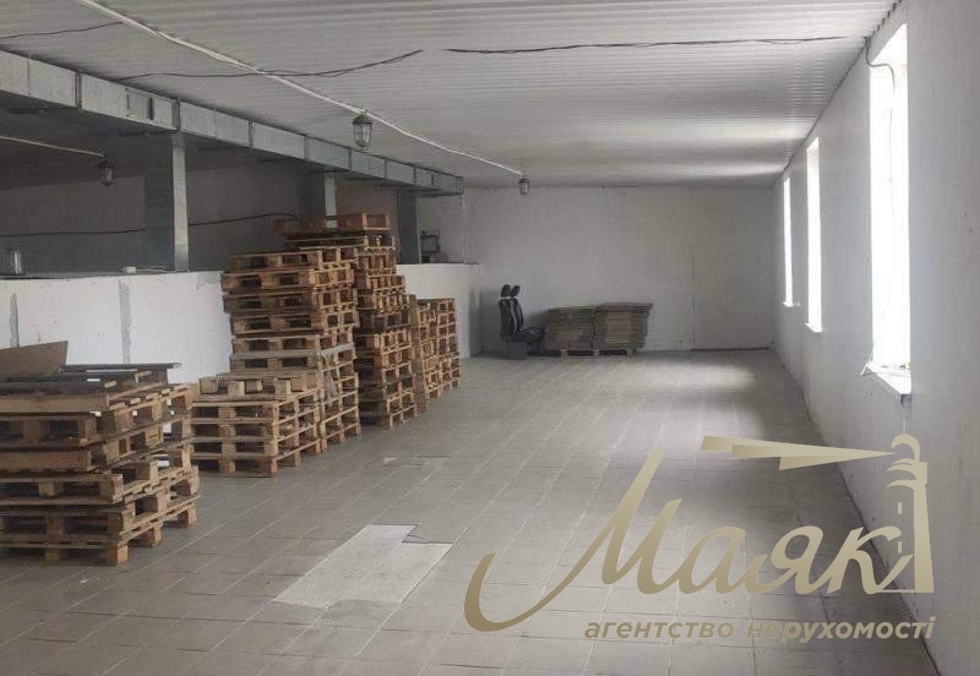 Продаж виробничо-складського комплексу площею 5106 м², Нова Дарниця
