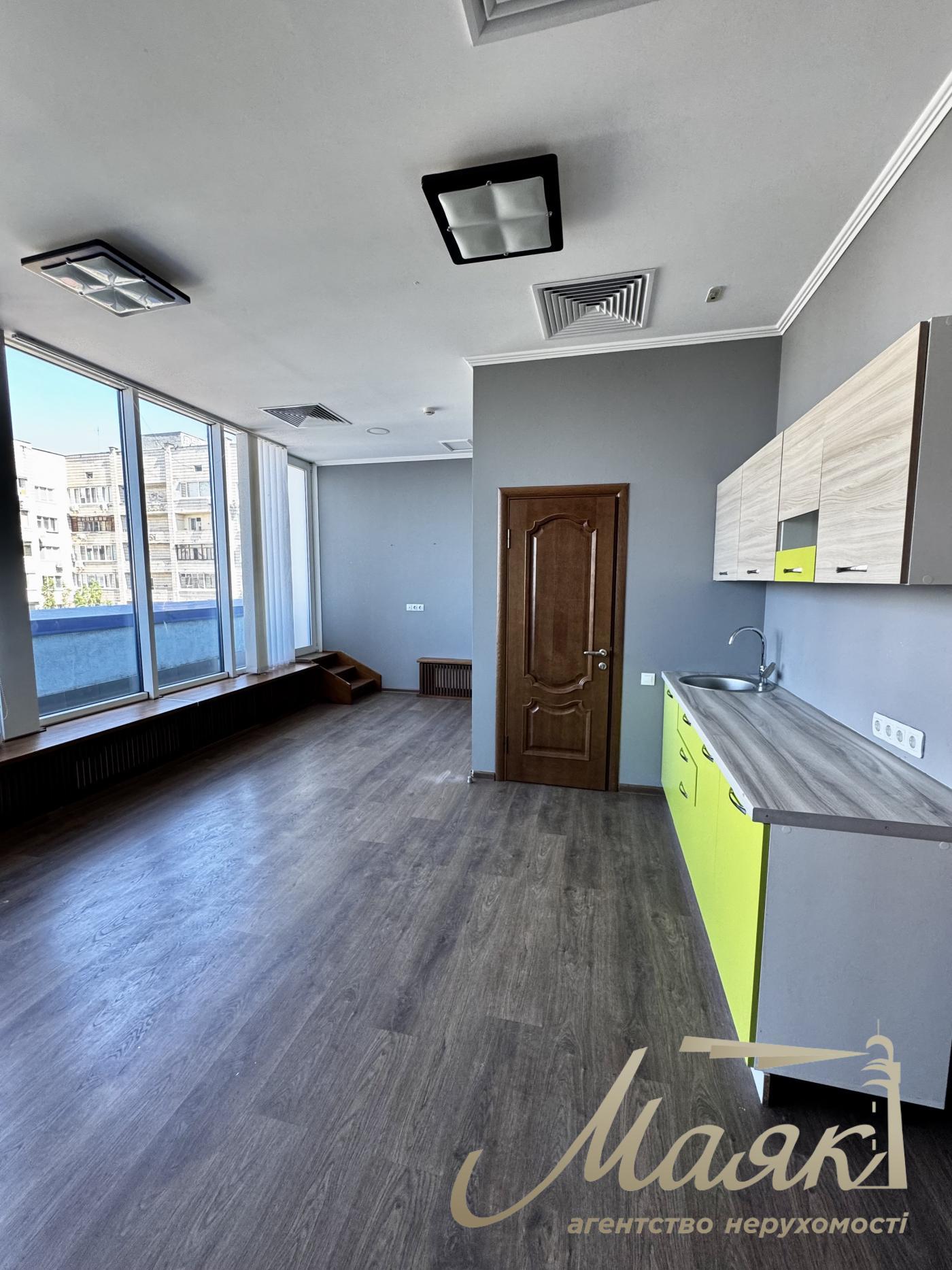 Rent of open-space office 420 sq.m. Business center Sapphire | Pechersk