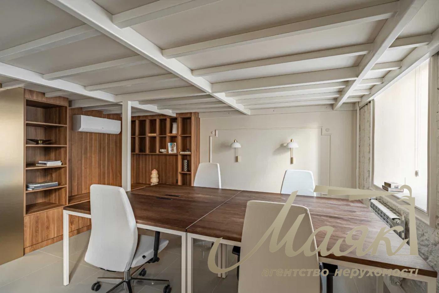 Продаж офісу в центрі, вул. Саксаганського