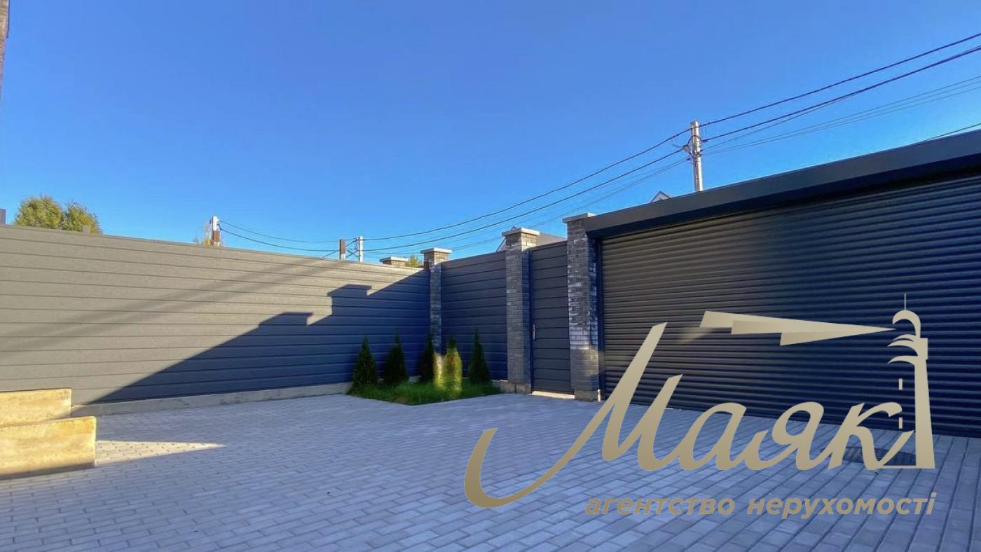 Sale duplex 240m2 with bomb shelter, Solomyanskiy district, Zhulyany, Kiev