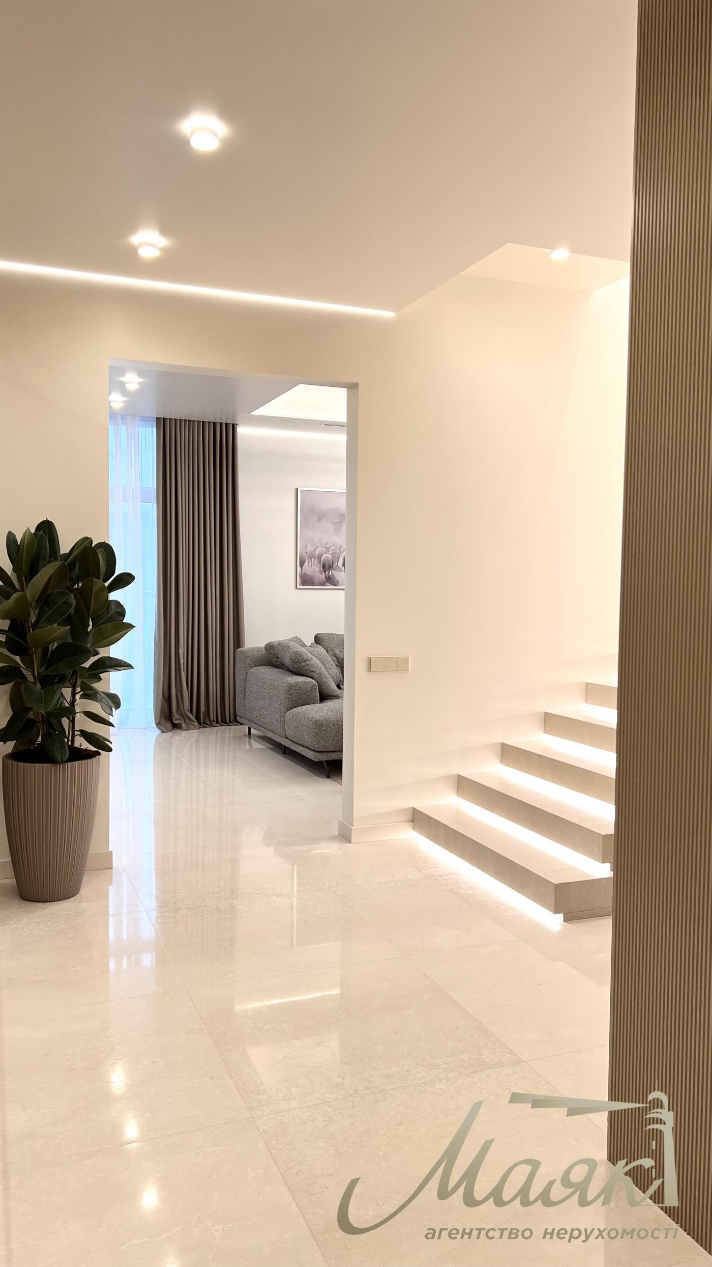 Продажа 4к пентхауса, 184м2, с ремонтом ЖК Владимирский