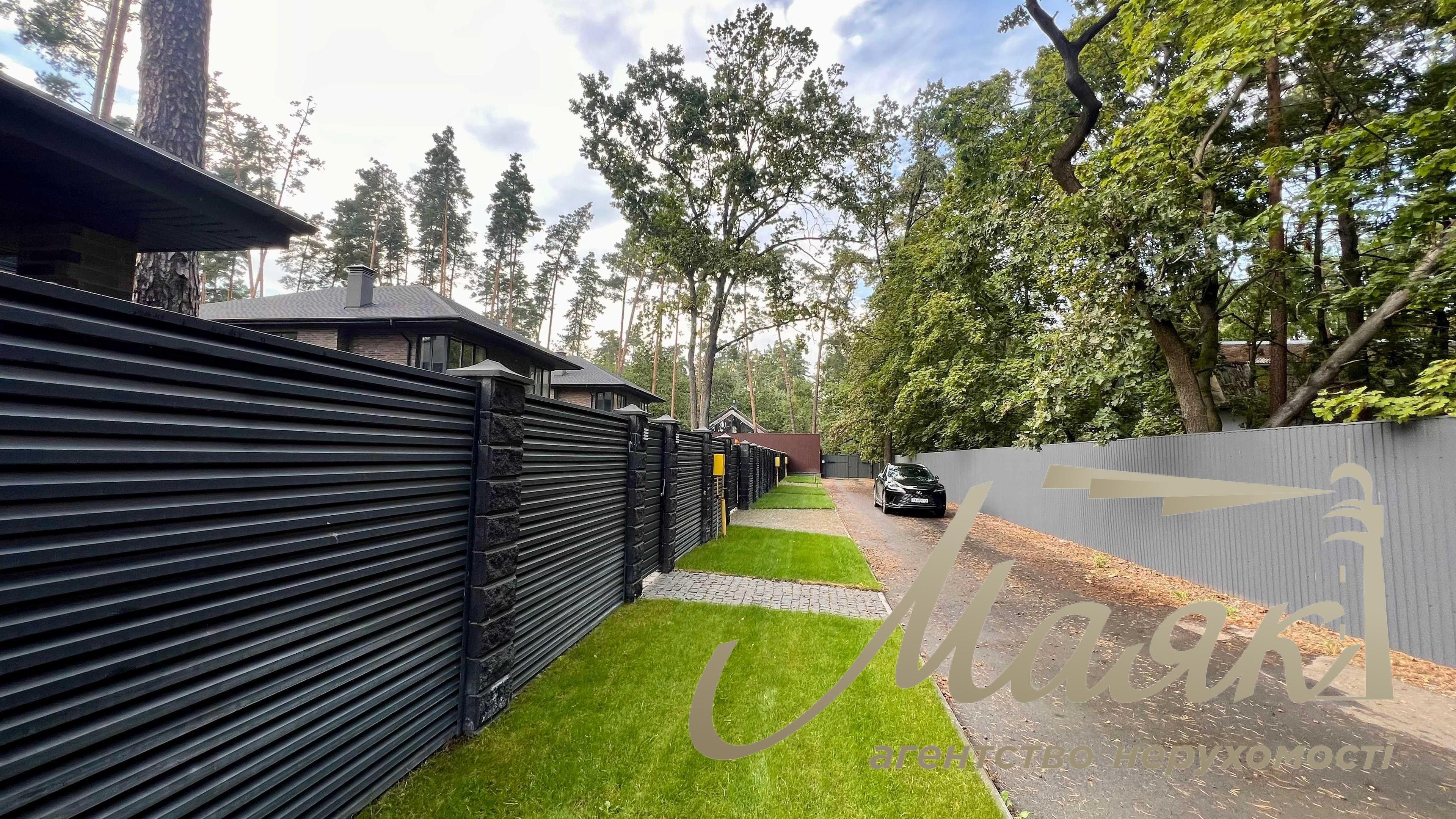 Продажа нового дома в невероятно живописном месте среди сосен, пгт Плюты, Киевская область, Обуховский район.