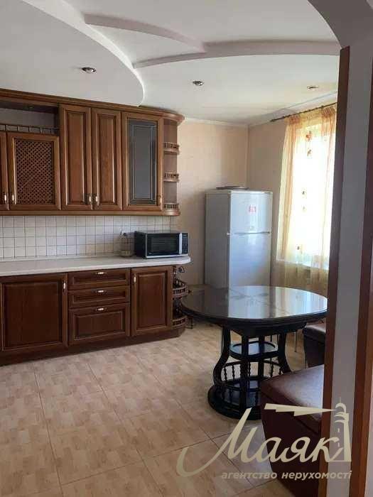 For sale 3k apartment, 110m2, vul.Akhmatovaї, 43