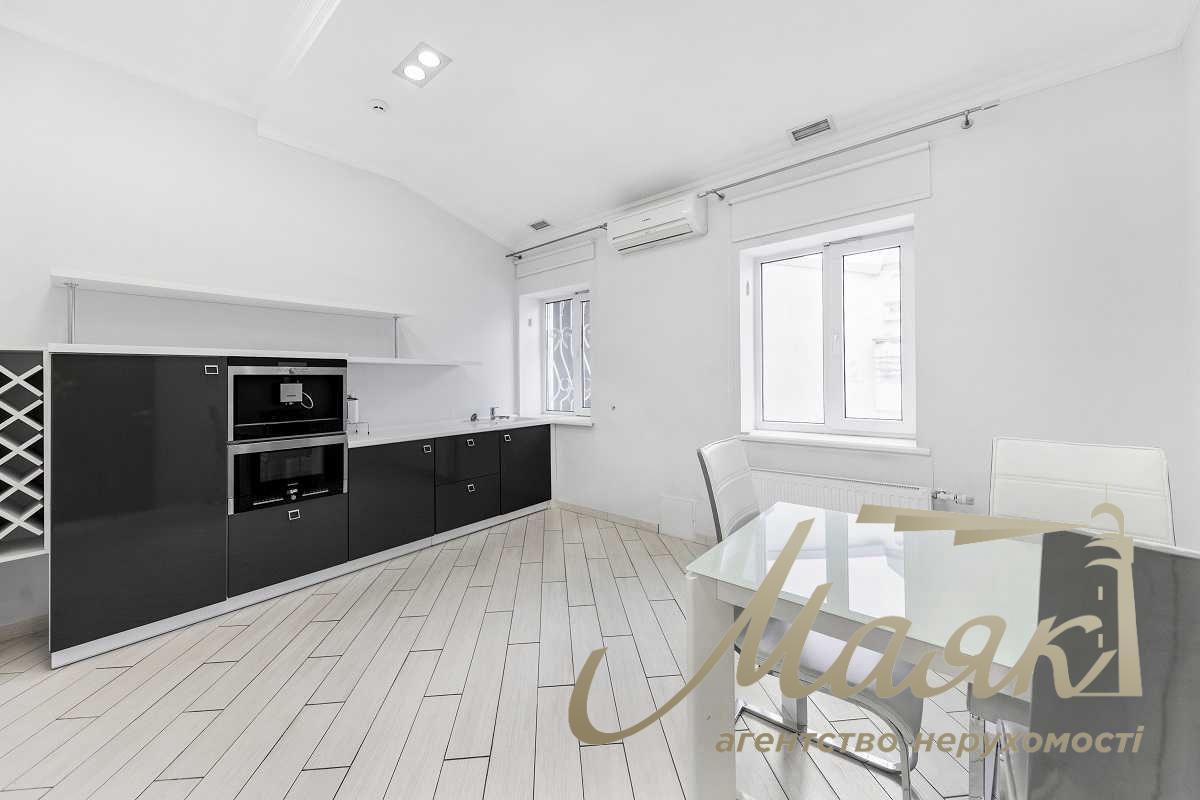 Оренда офісу в центрі (Софіївська площа), вул. Володимирська