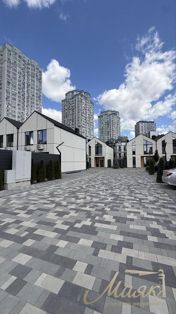 Rent / Townhouse / Self-contained / Osokorki