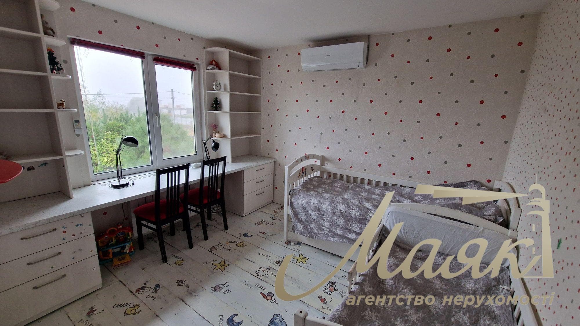 Оренда 2-поверхового будинку (100 м²) на 8 сотках землі в с. Гнедін