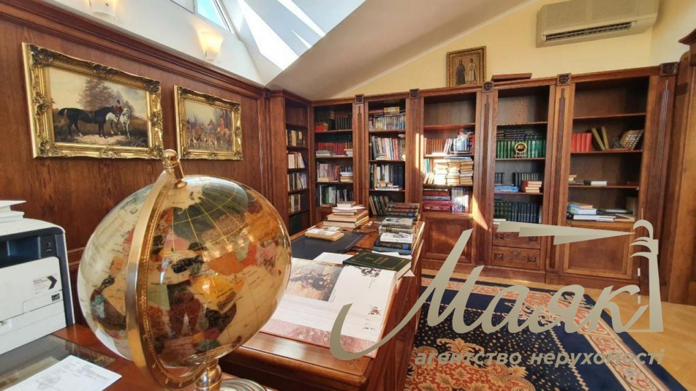 Sale of house 700m2 Kozin