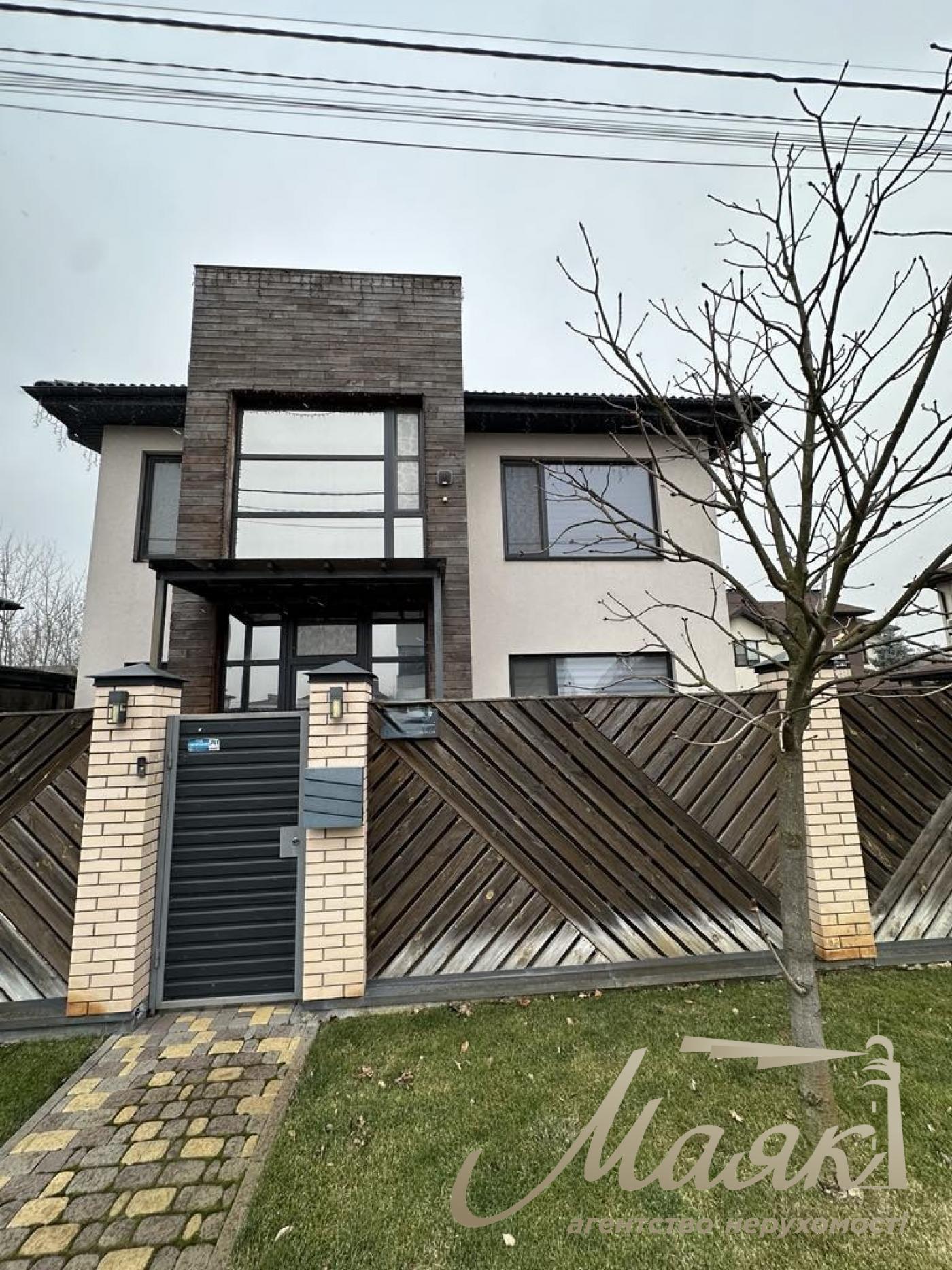 Продажа дома с ремонтом на Петропавловской Борщаговке, Киев.