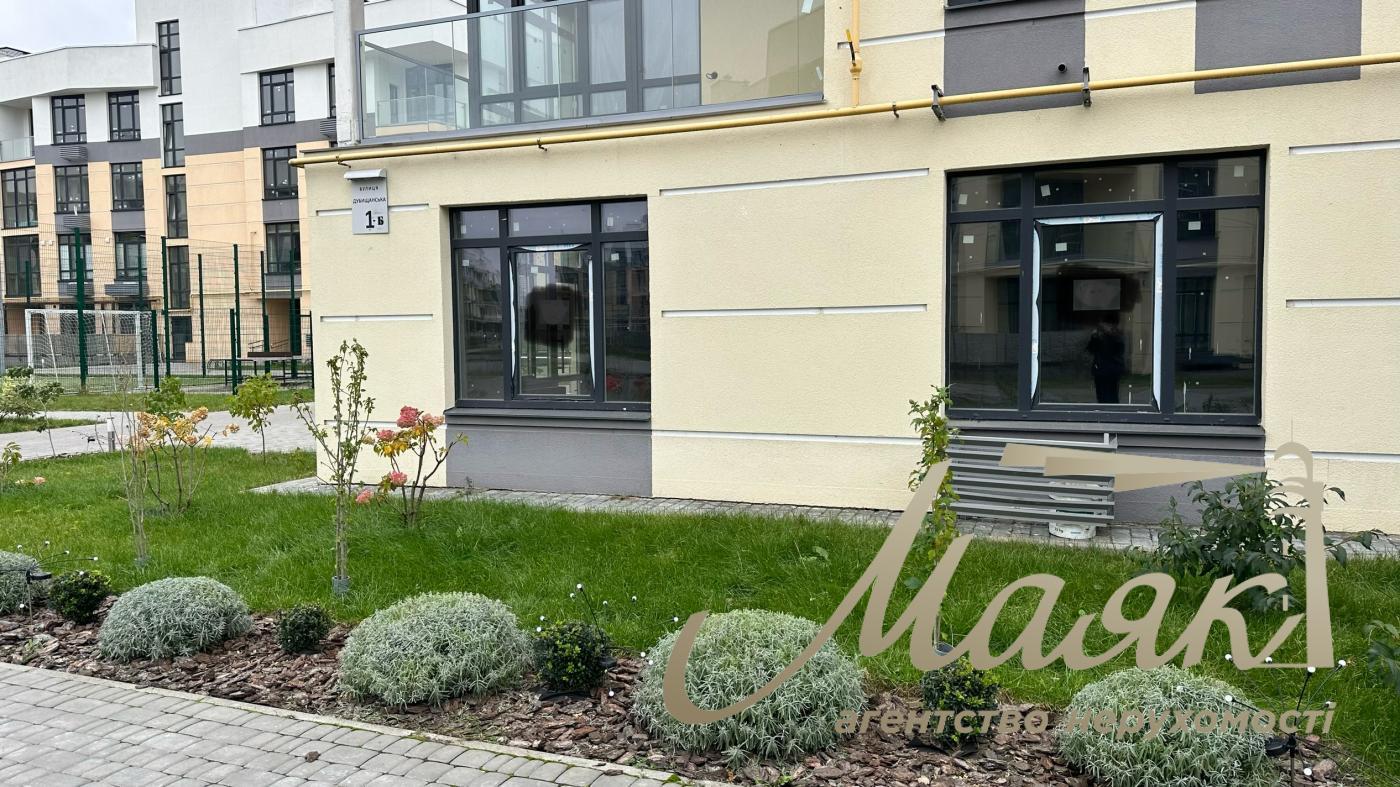 Rent of facade space 57m2 residential complex "Italian Quarter"