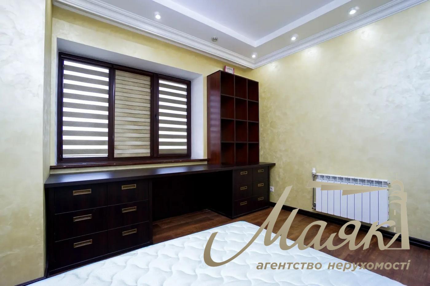 Продажа Дома 275м2 ул. Мечникова, Борисполь