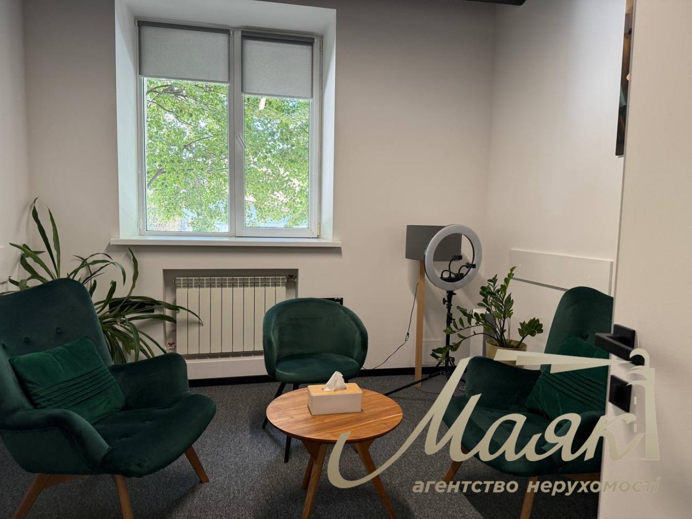 Оренда офісу 193 м2 у БЦ з ремонтом Печерськ Олімпійська